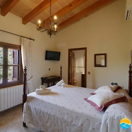 Holiday home Finca Can Tort